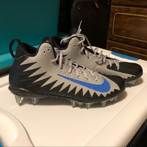 Nike Alpha Menace Pro Mid Cleats
